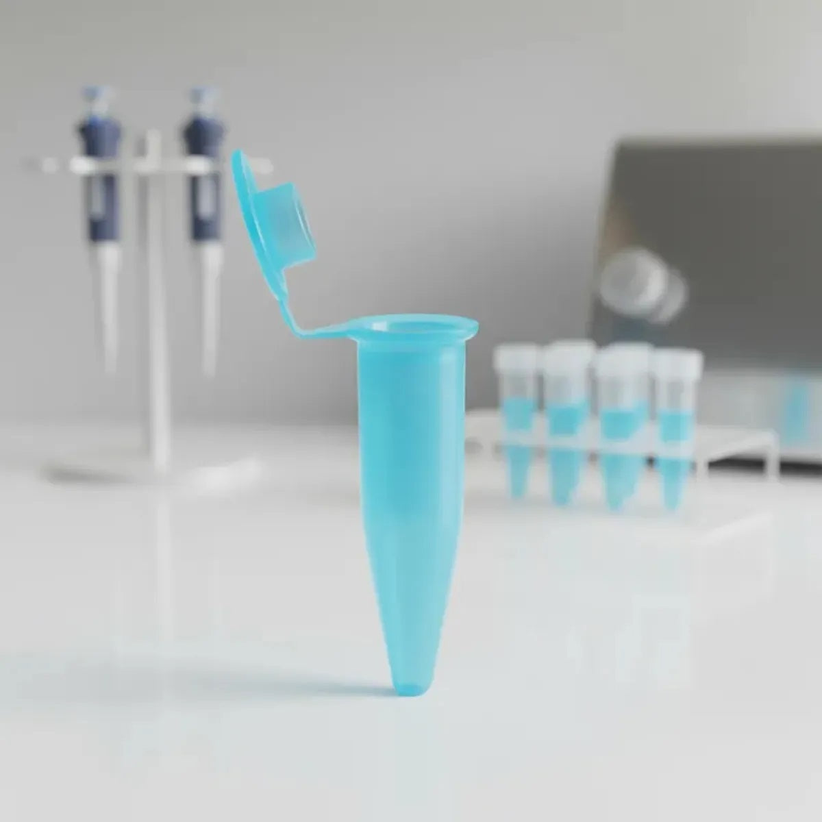 MICROTUBO S/GRADUAÇÃO 0,38ML INTERNO E 0,5ML EXTERNO C/1000 UN.